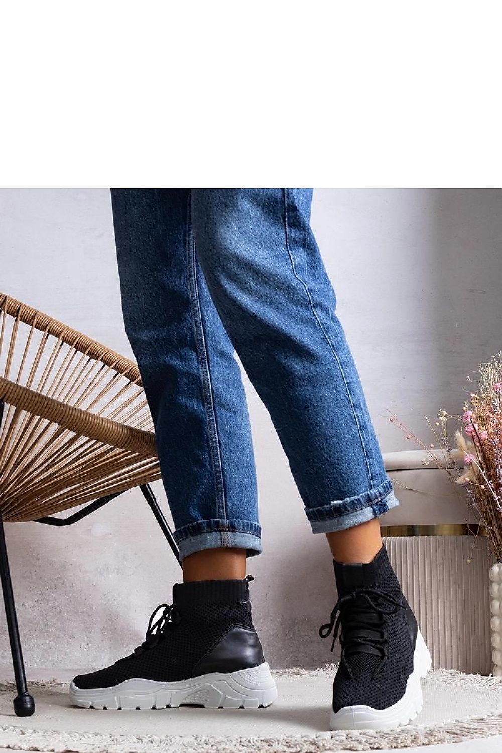 Baskets model 208040 Solea