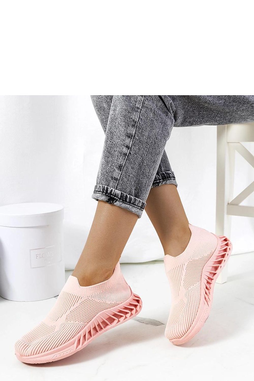 Baskets model 208041 Solea