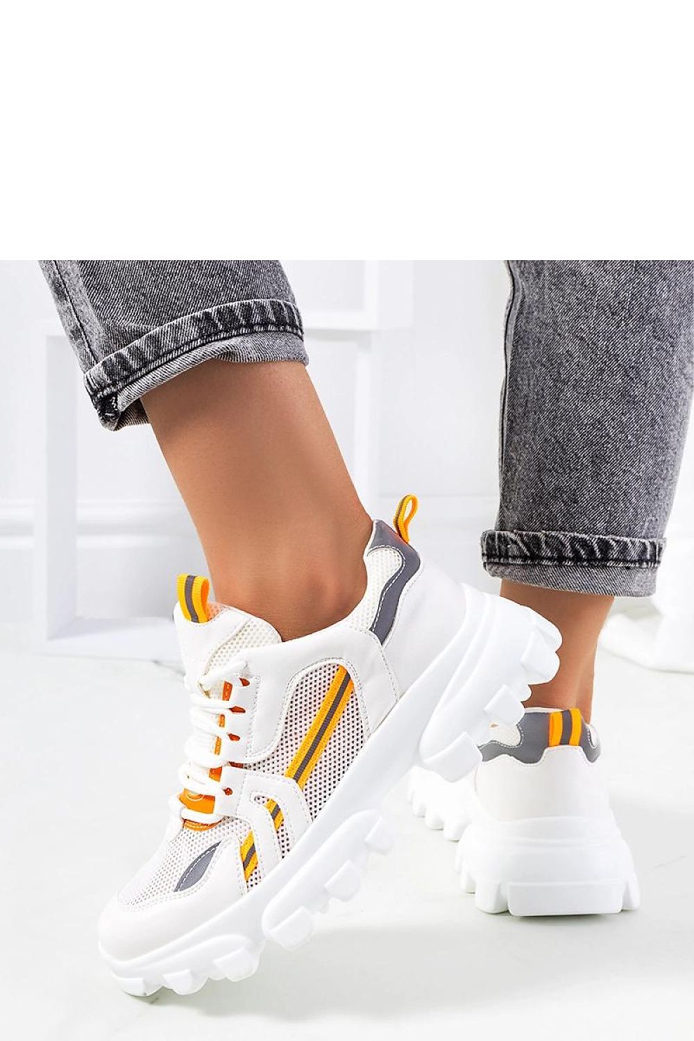 Baskets model 208043 Solea