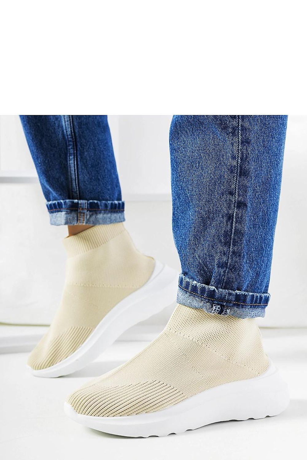 Baskets model 208047 Solea