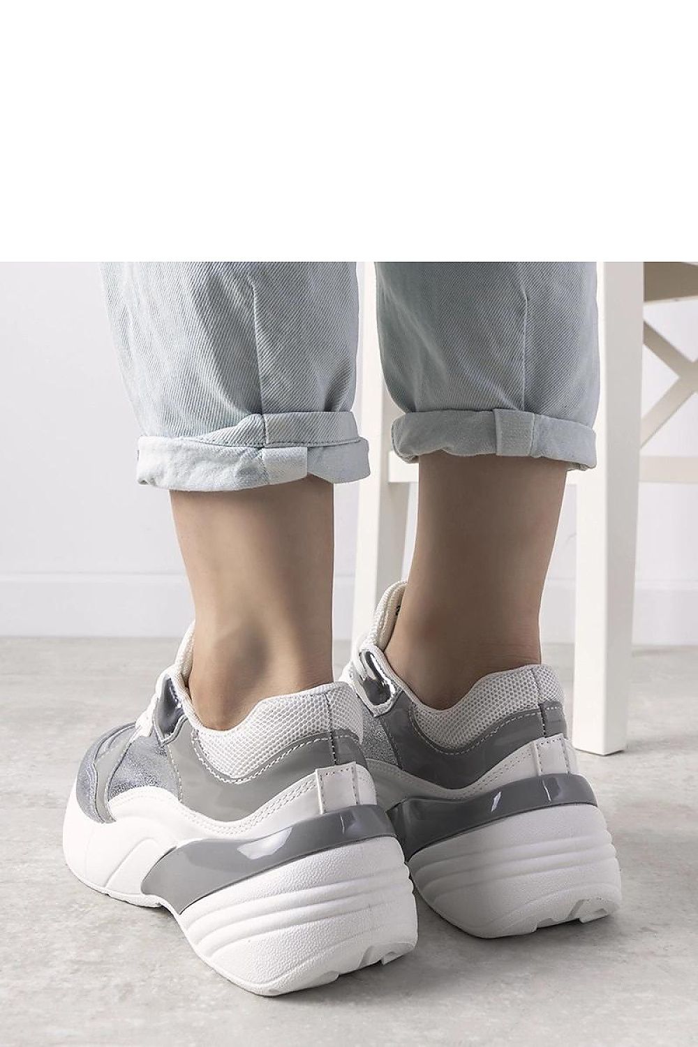 Baskets model 208052 Solea