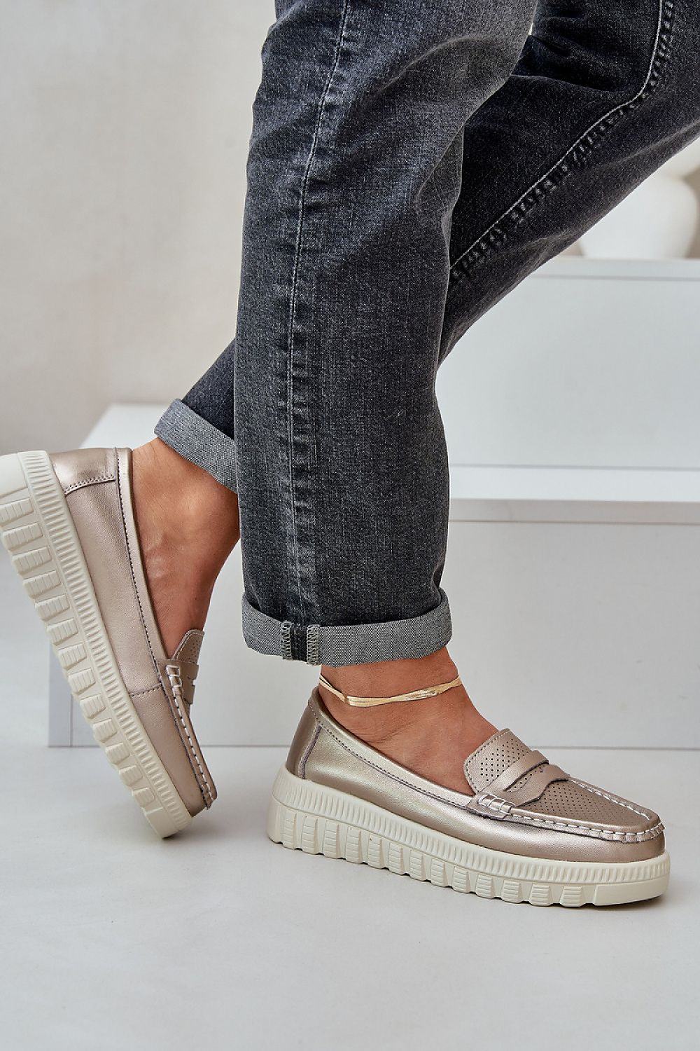 Moccasins model 208421 Step in style