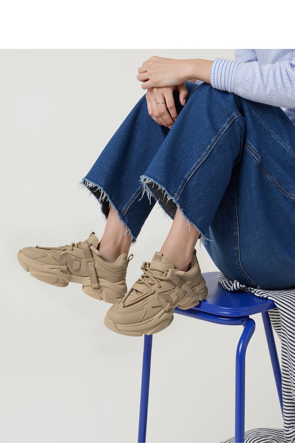 Chaussures de sport model 210224 Inello