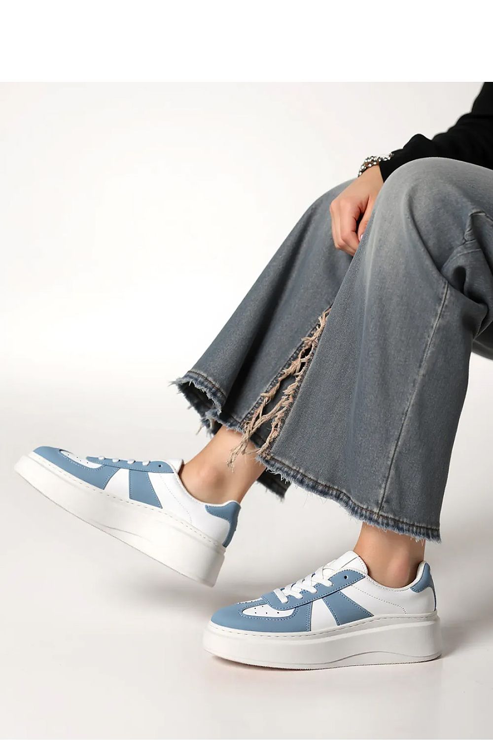 Chaussures de sport model 210329 Inello