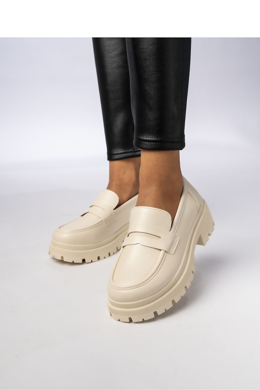 Moccasins model 210611 Inello