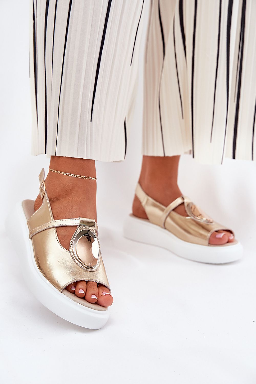 Sandales model 210689 Step in style