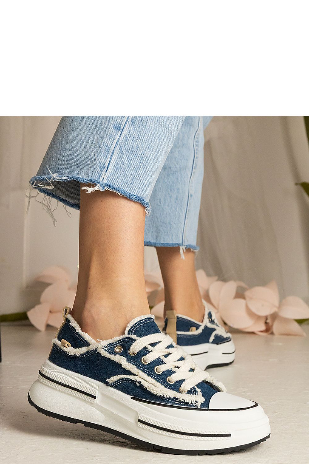 Baskets model 211787 PRIMO