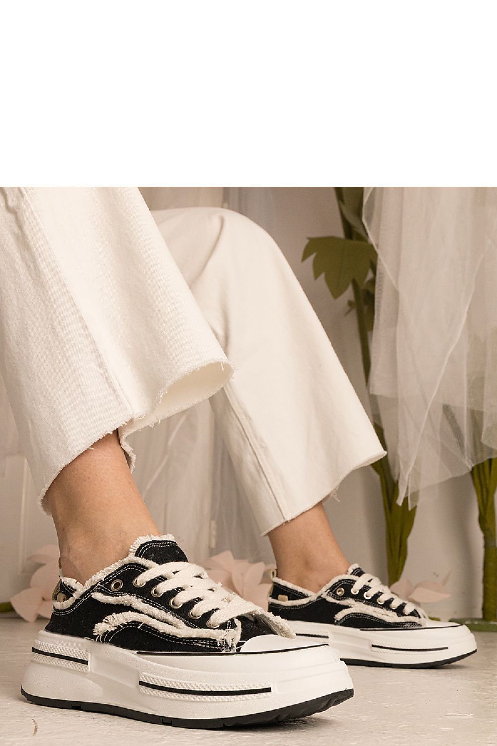 Baskets model 211788 PRIMO