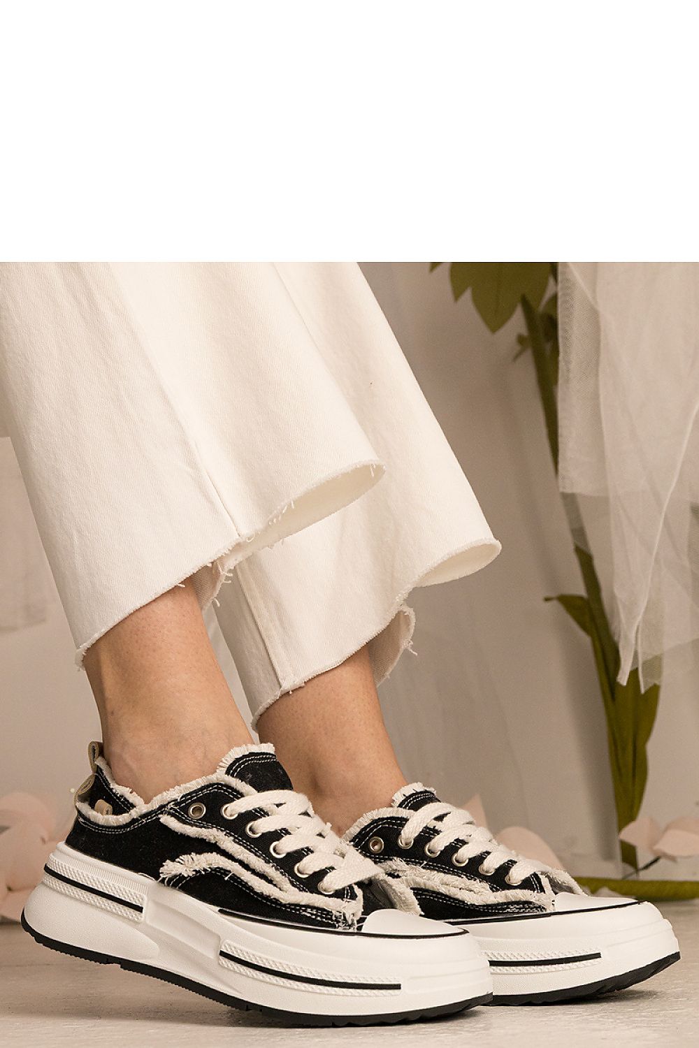 Baskets model 211788 PRIMO