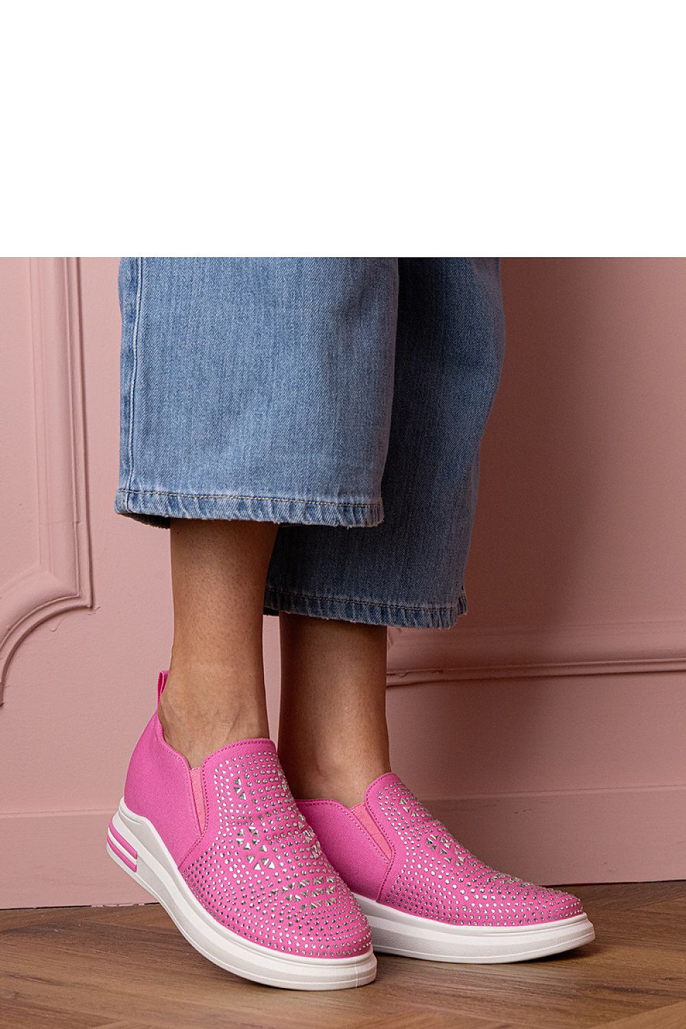 Baskets model 212093 PRIMO