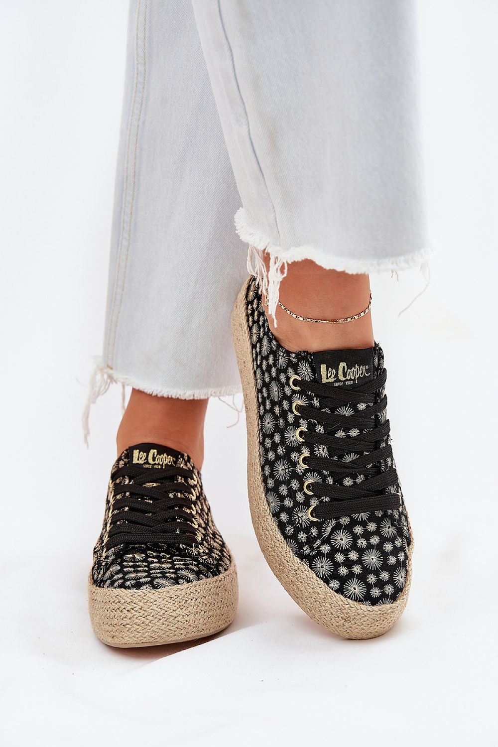 Baskets model 212619 Step in style