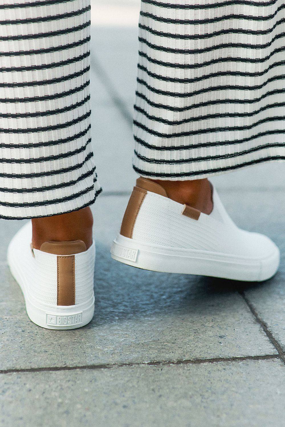 Baskets model 212725 Step in style