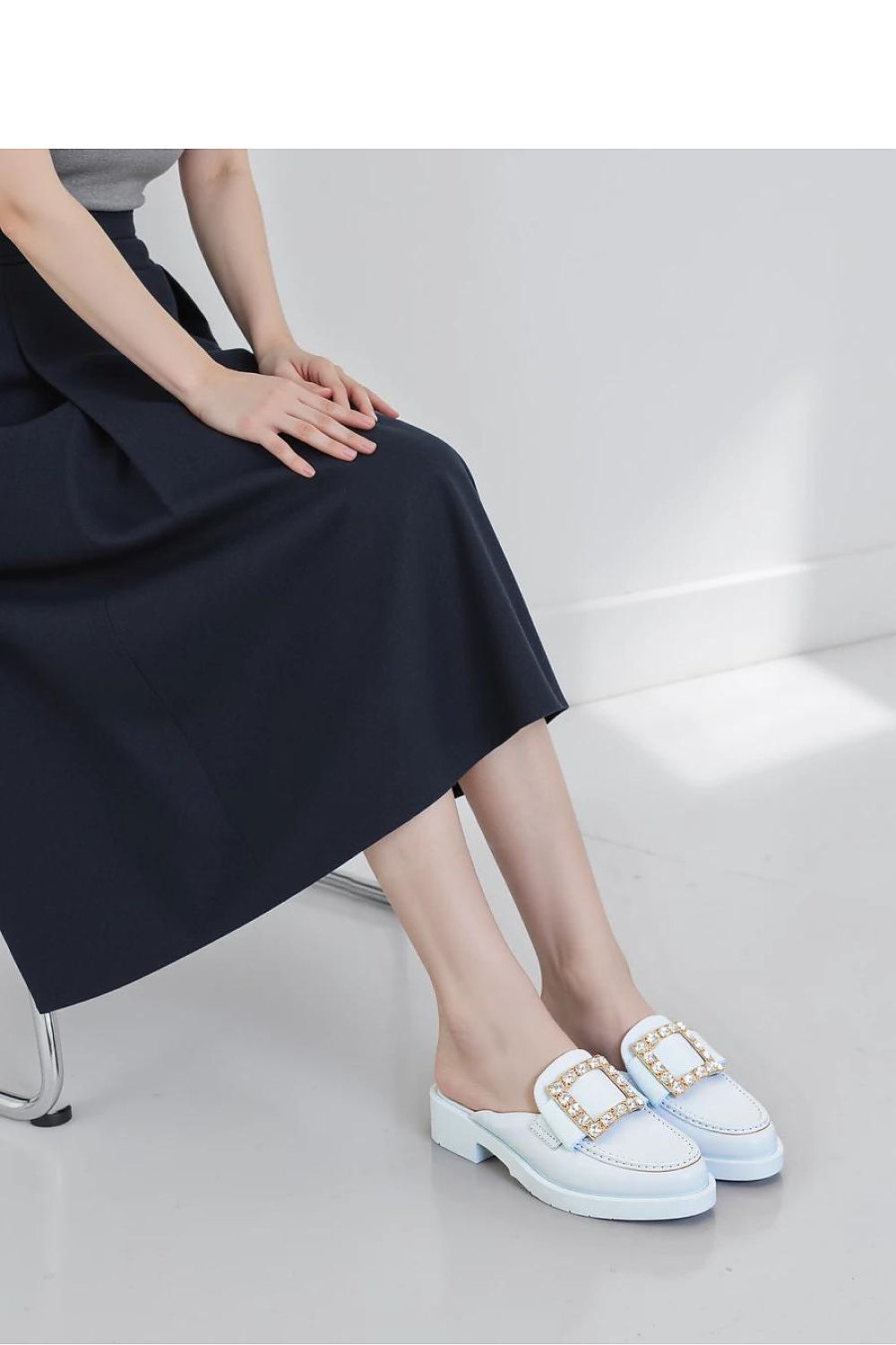 Clacquettes model 212978 Inello