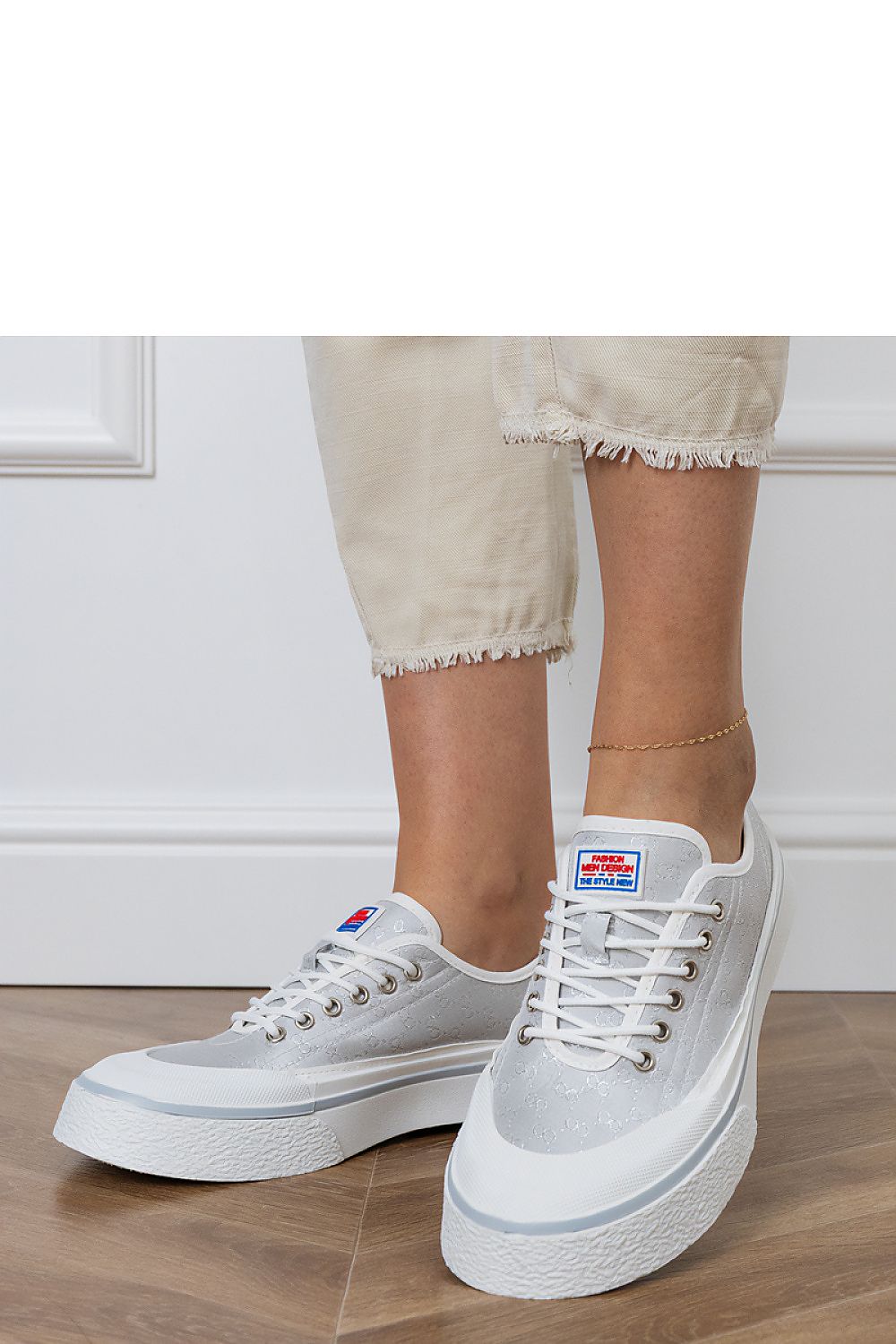 Baskets model 213739 PRIMO