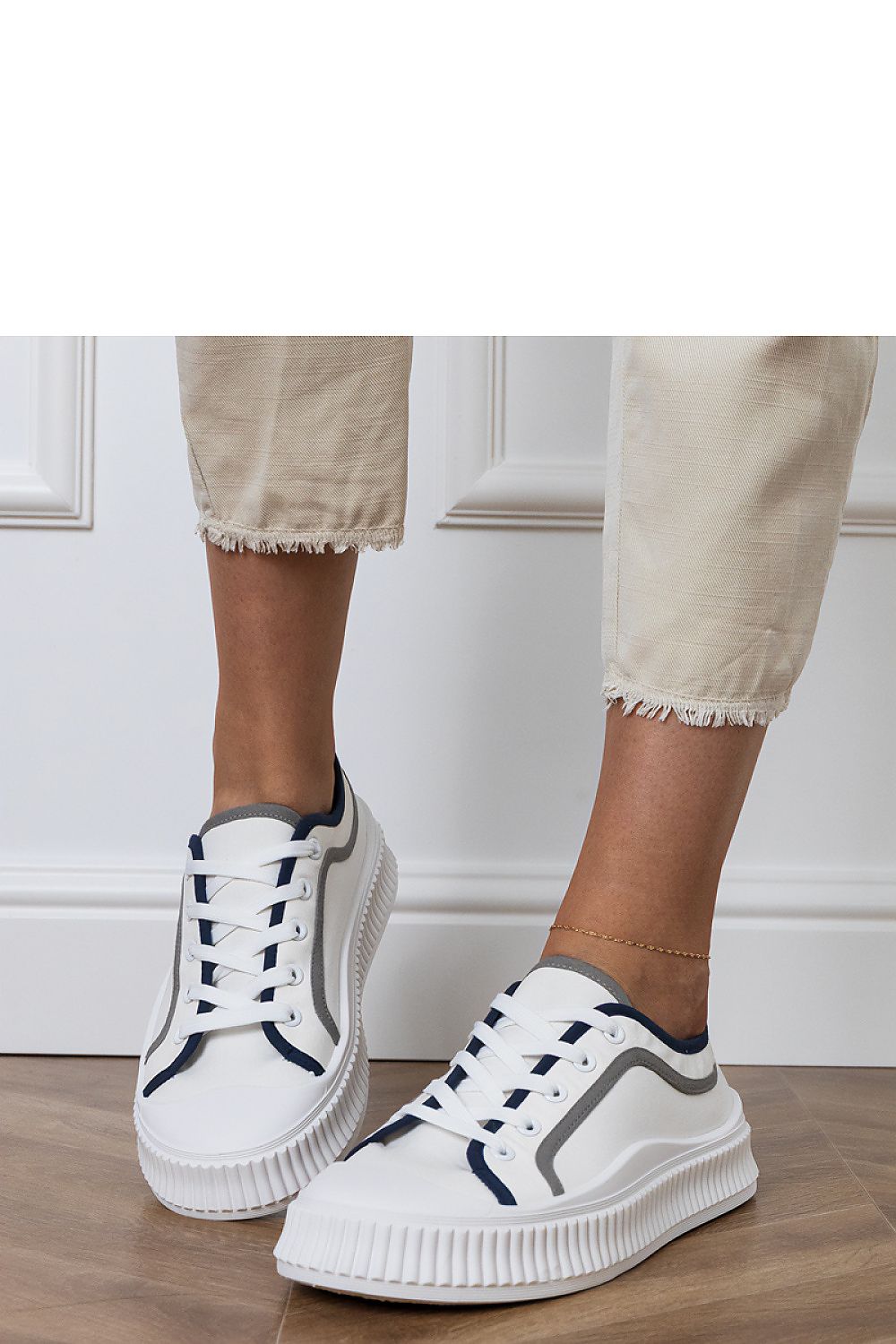 Baskets model 213741 PRIMO