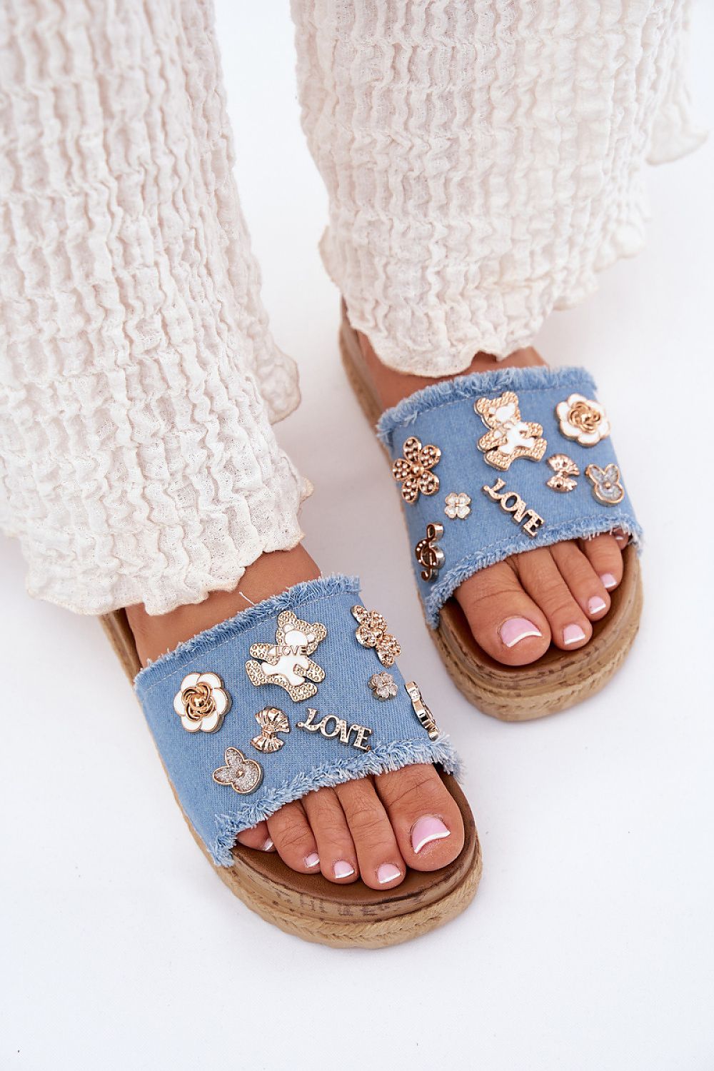 Clacquettes model 214499 Step in style