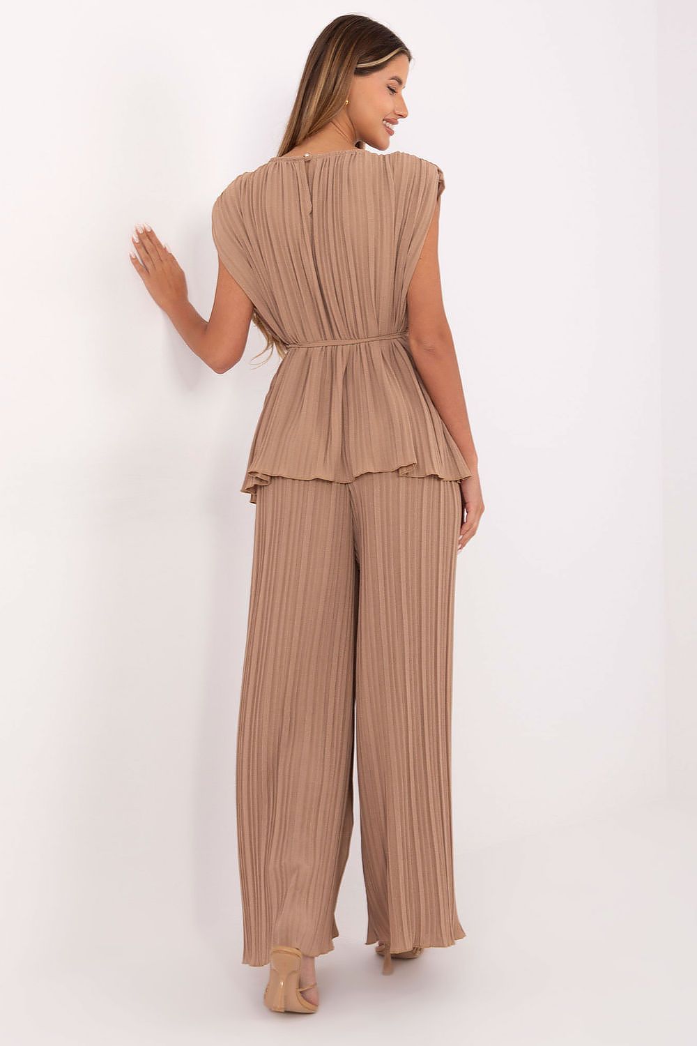 L`ensemble model 215406 Italy Moda