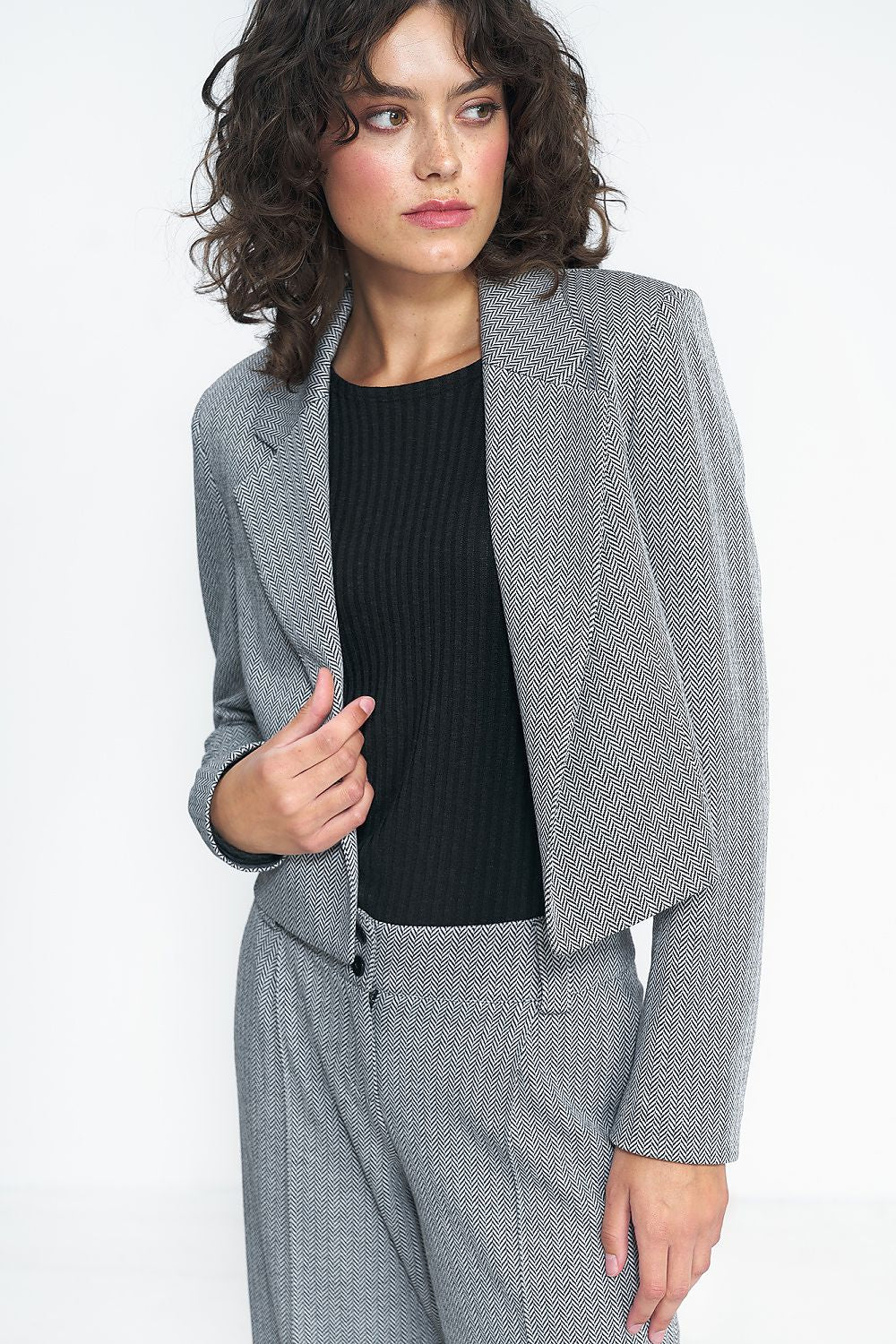 Blazer femme model 216878 Nife