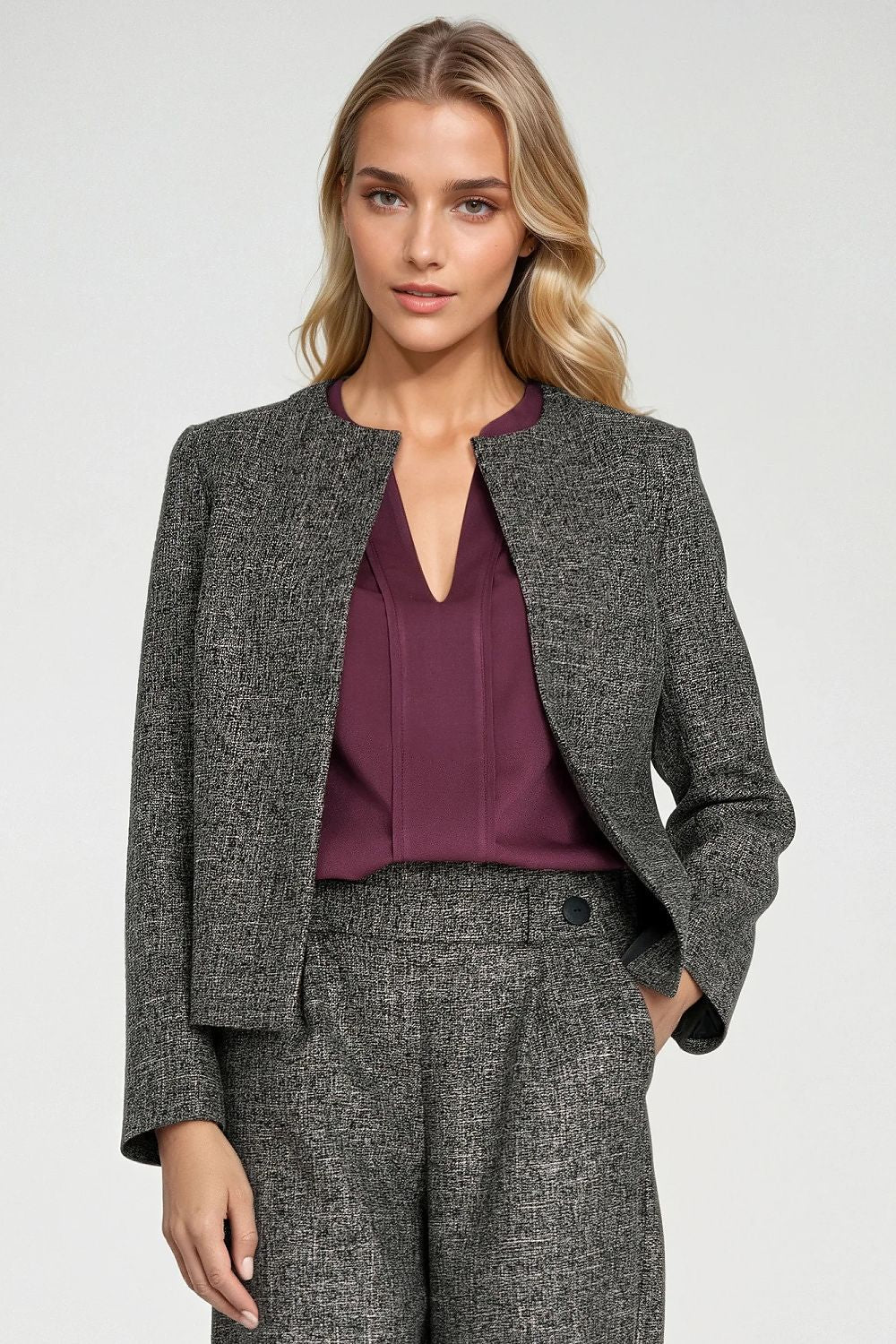 Blazer femme model 217572 Nife