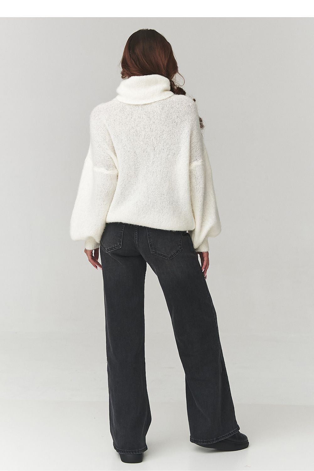 Col roulé model 220793 Makadamia