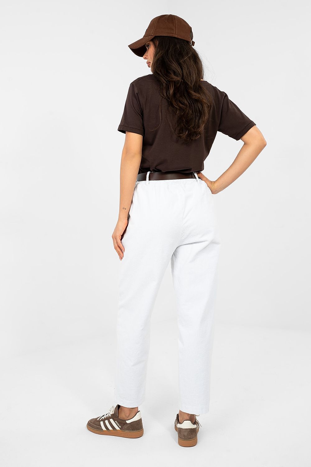 Pantalon en velours côtelé model 224060 Italy Moda