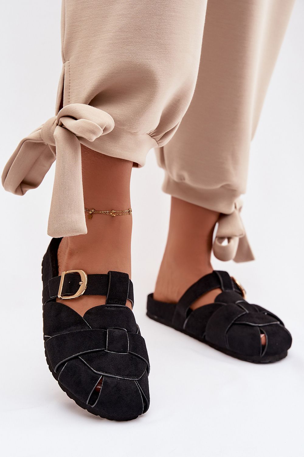 Clacquettes model 224507 Step in style