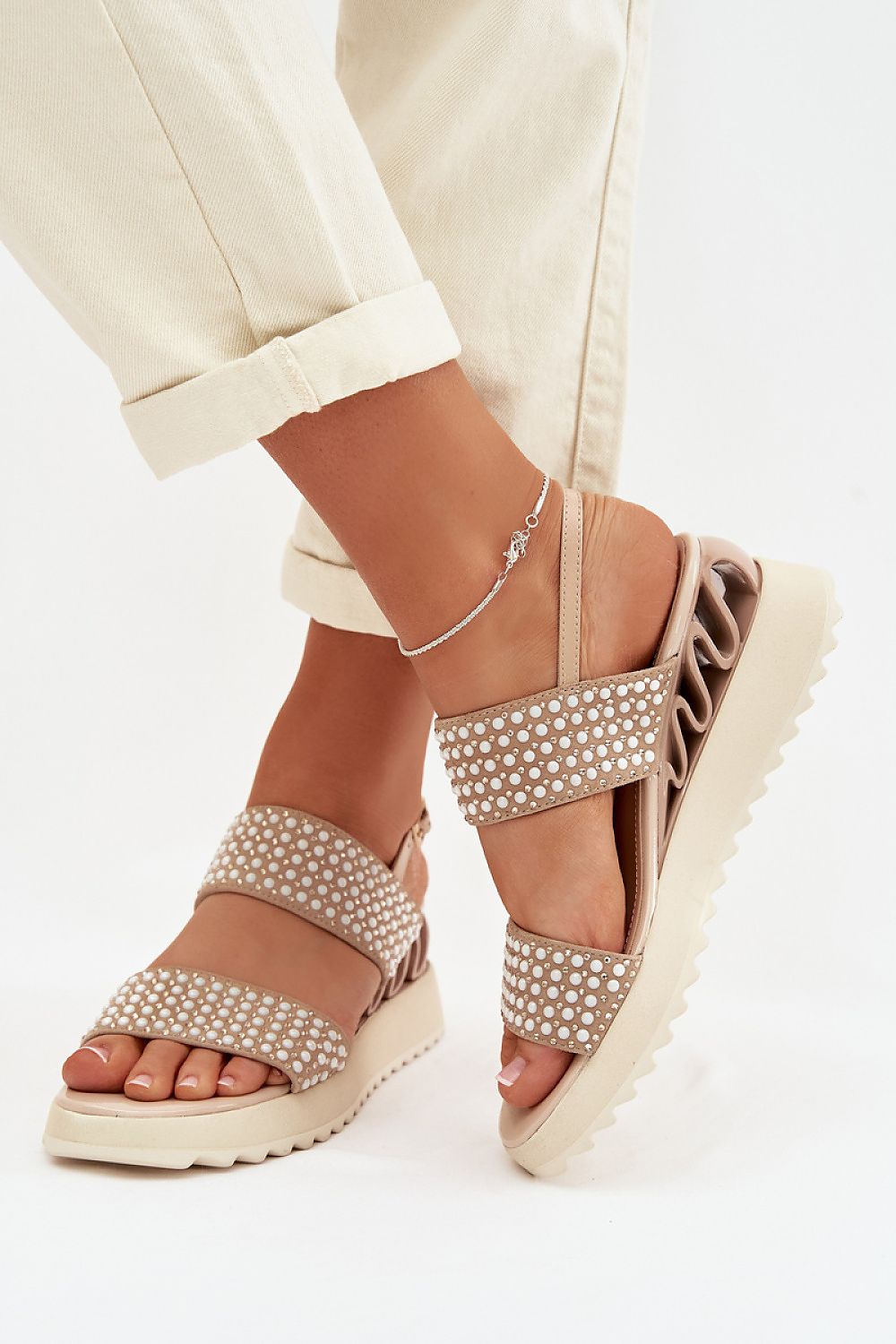 Cothurnes model 225204 Step in style