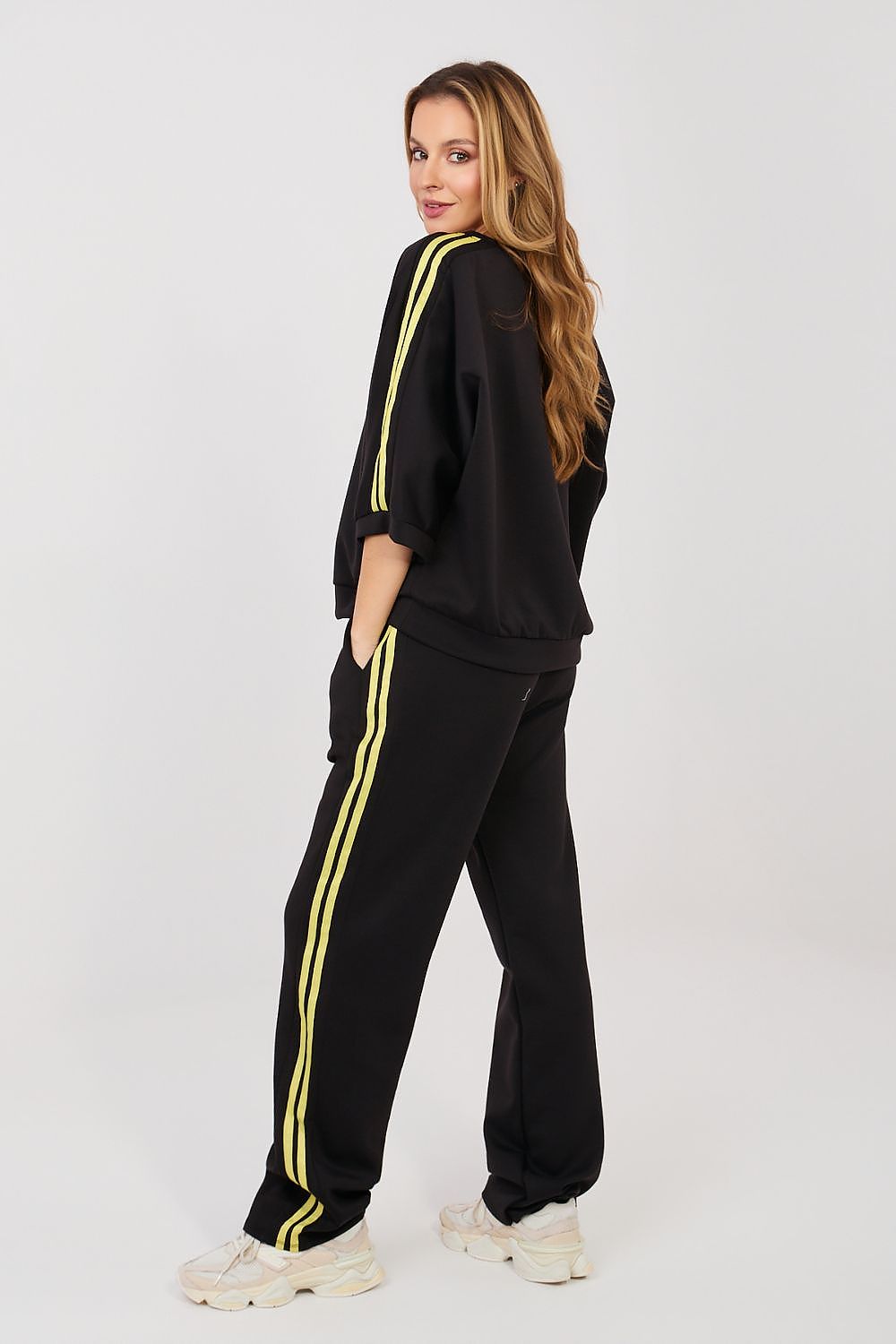 L`ensemble model 225552 Rue Paris