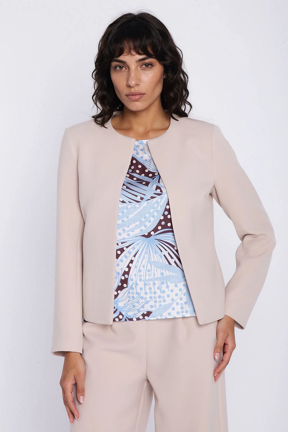 Blazer femme model 225822 Nife