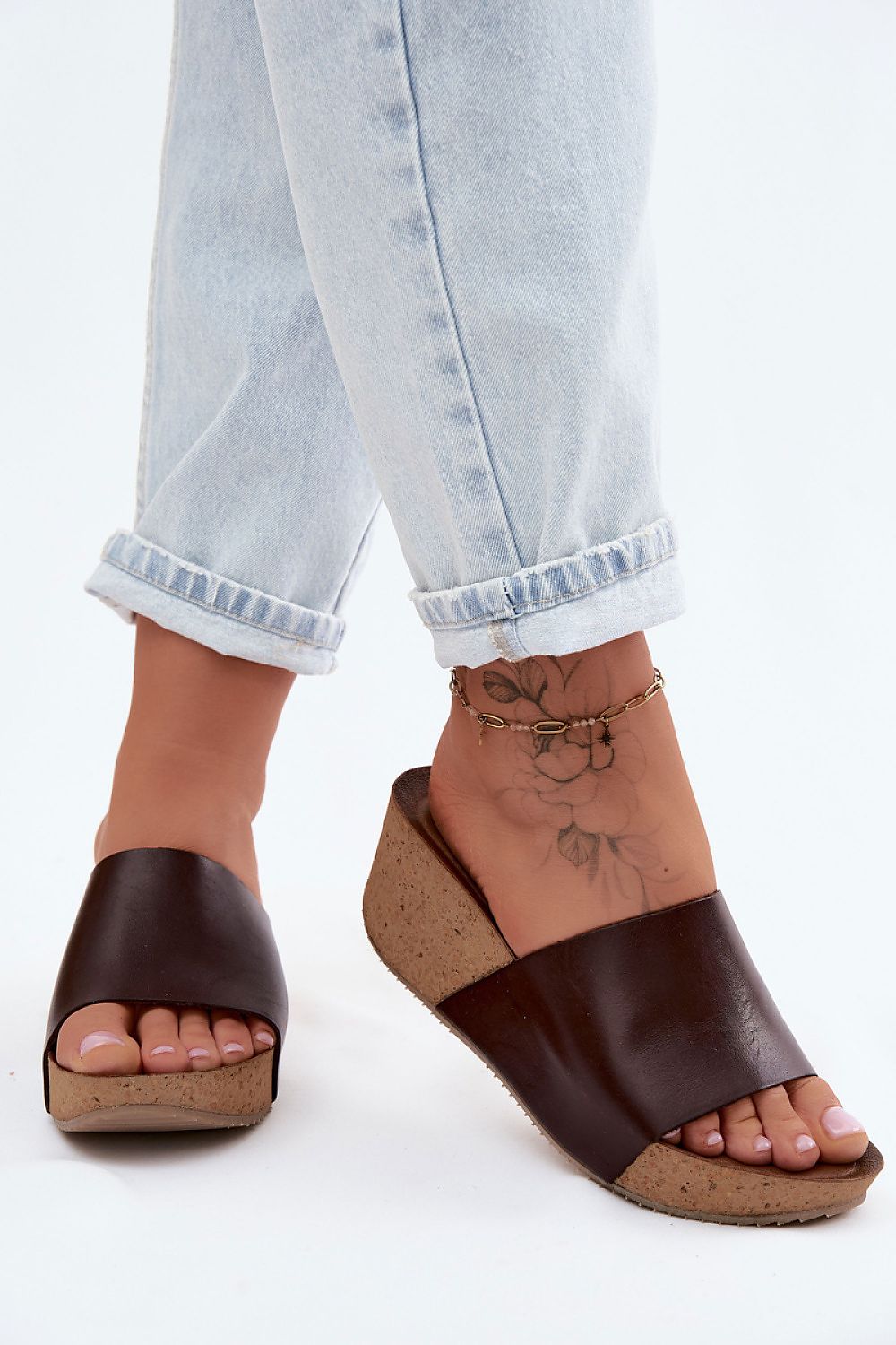 Cothurnes model 228384 Step in style