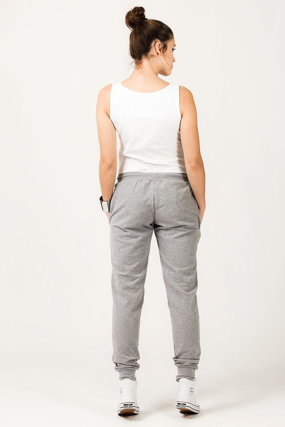 Tessita model 36110 tracksuit pants