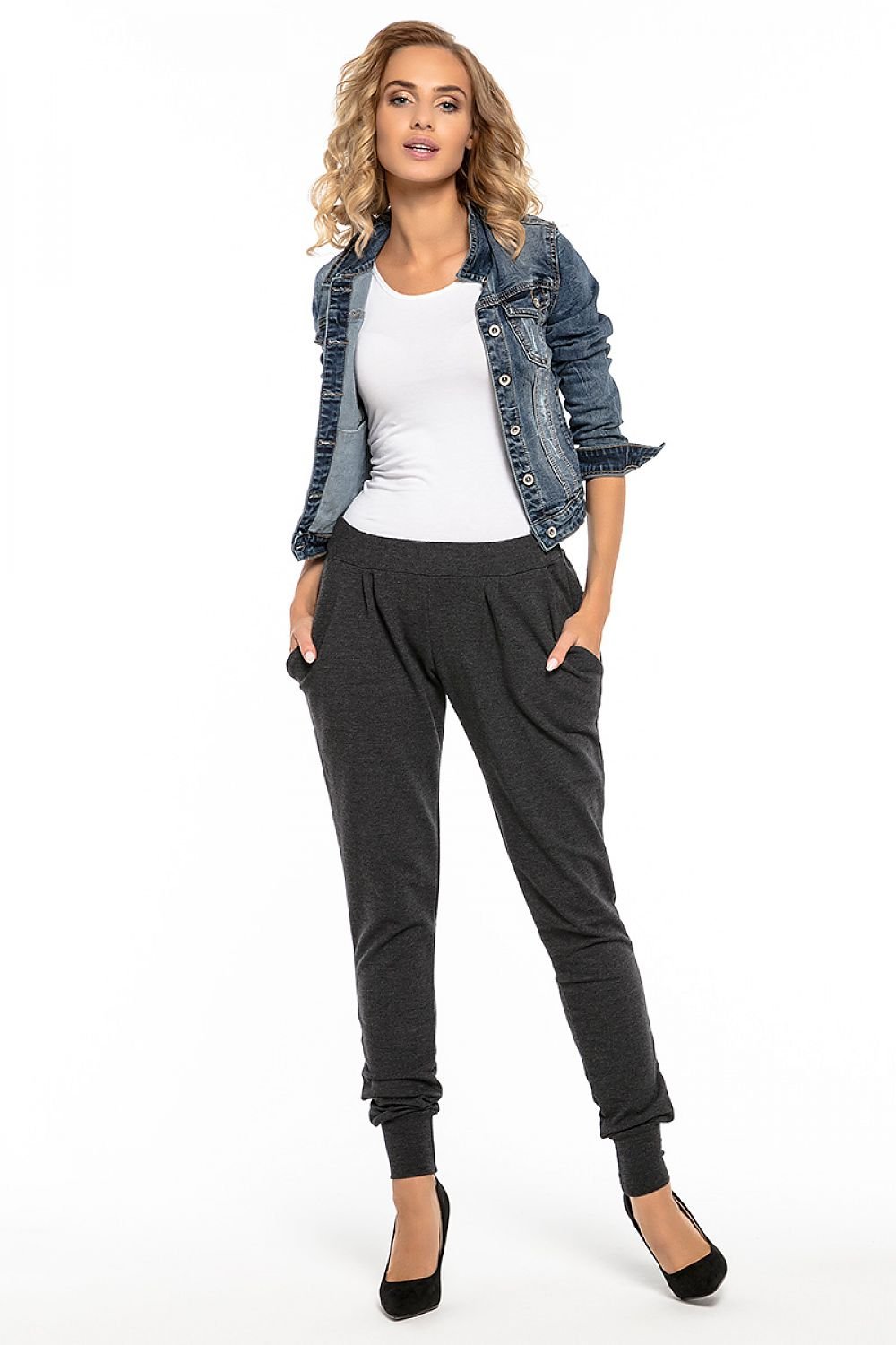 Tessita model 121240 tracksuit pants