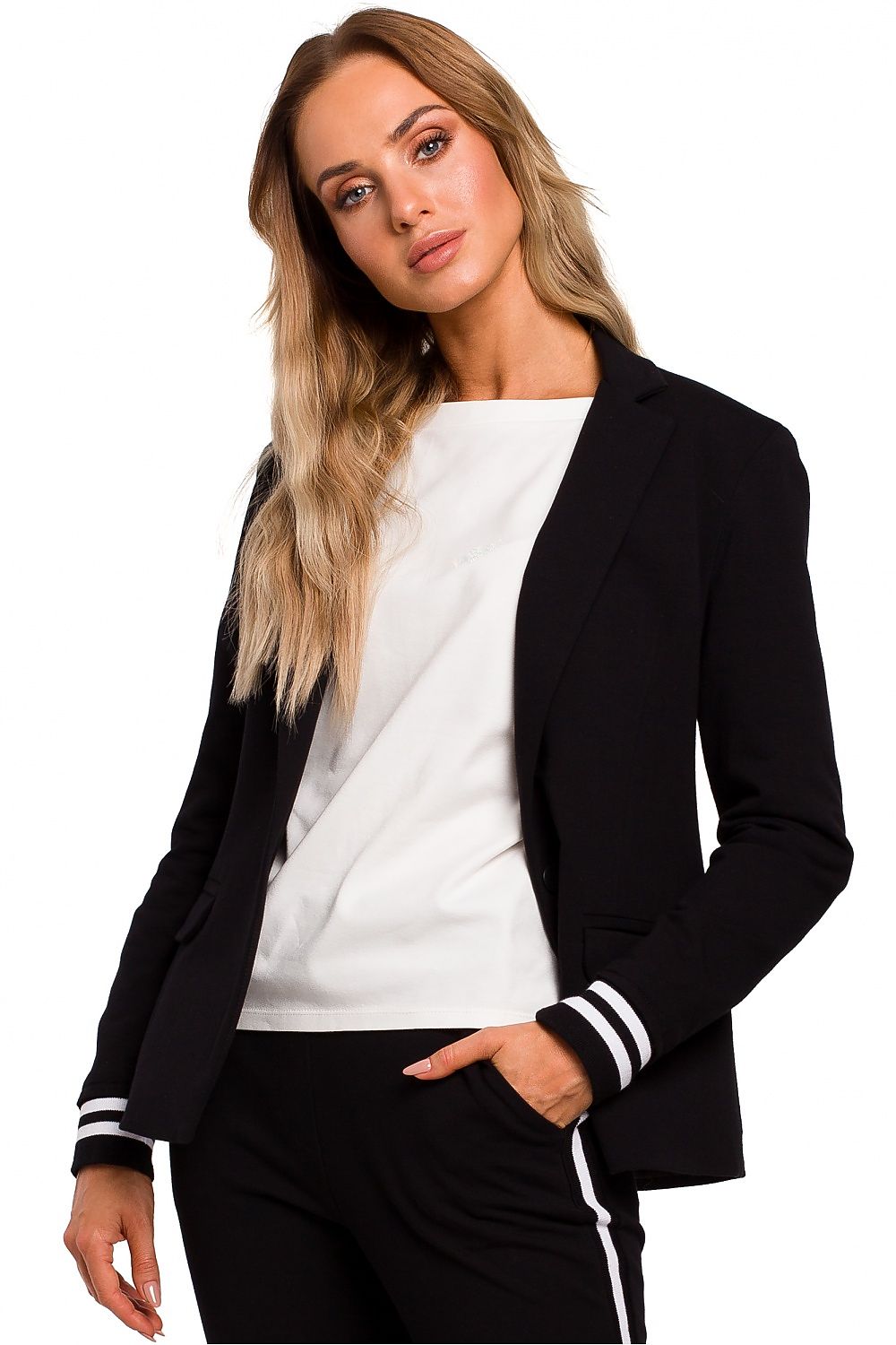 Women's blazer model 135478 Moe