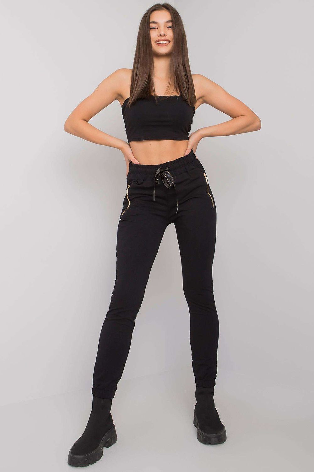 Relevance model 159863 tracksuit pants