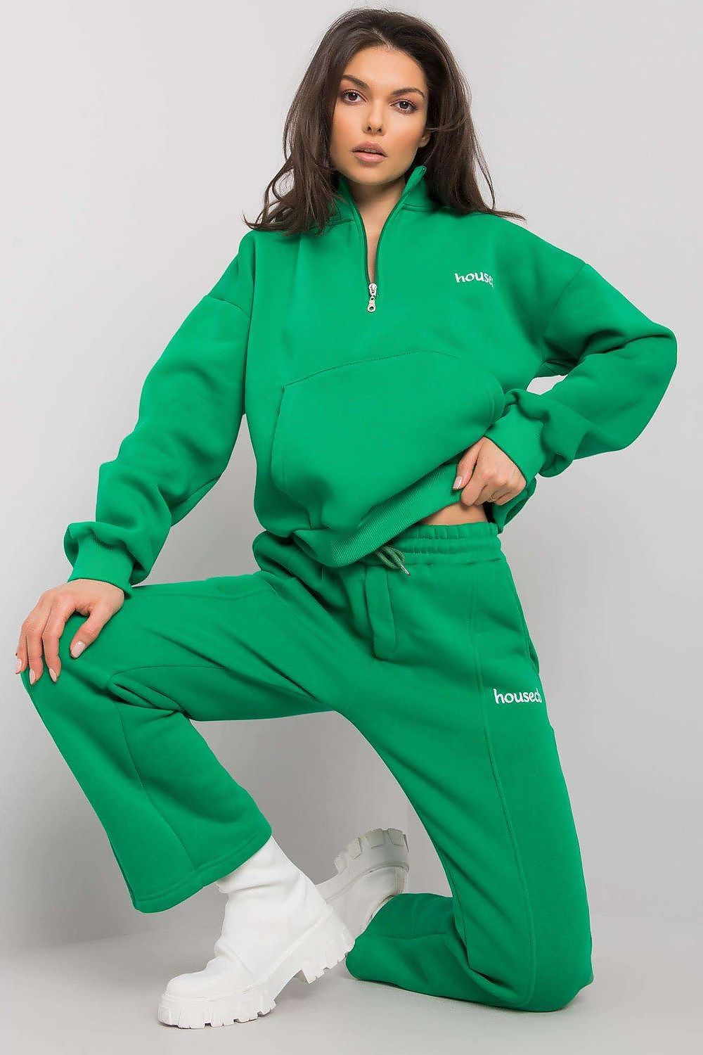 The model 160790 Ex Moda set