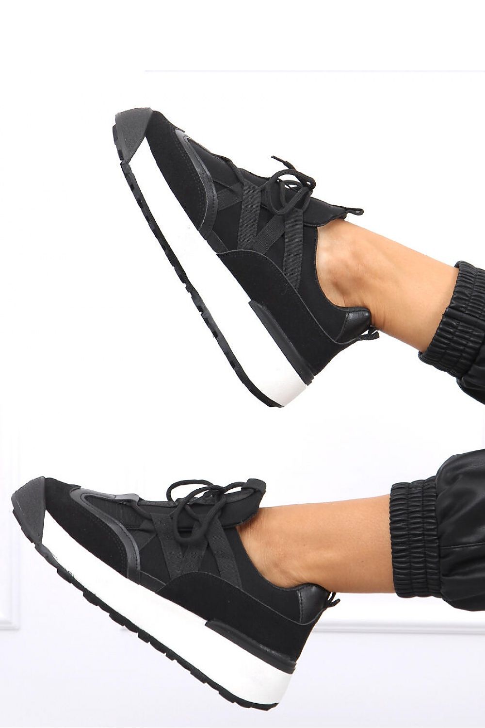 Chaussures de sport model 162828 Inello