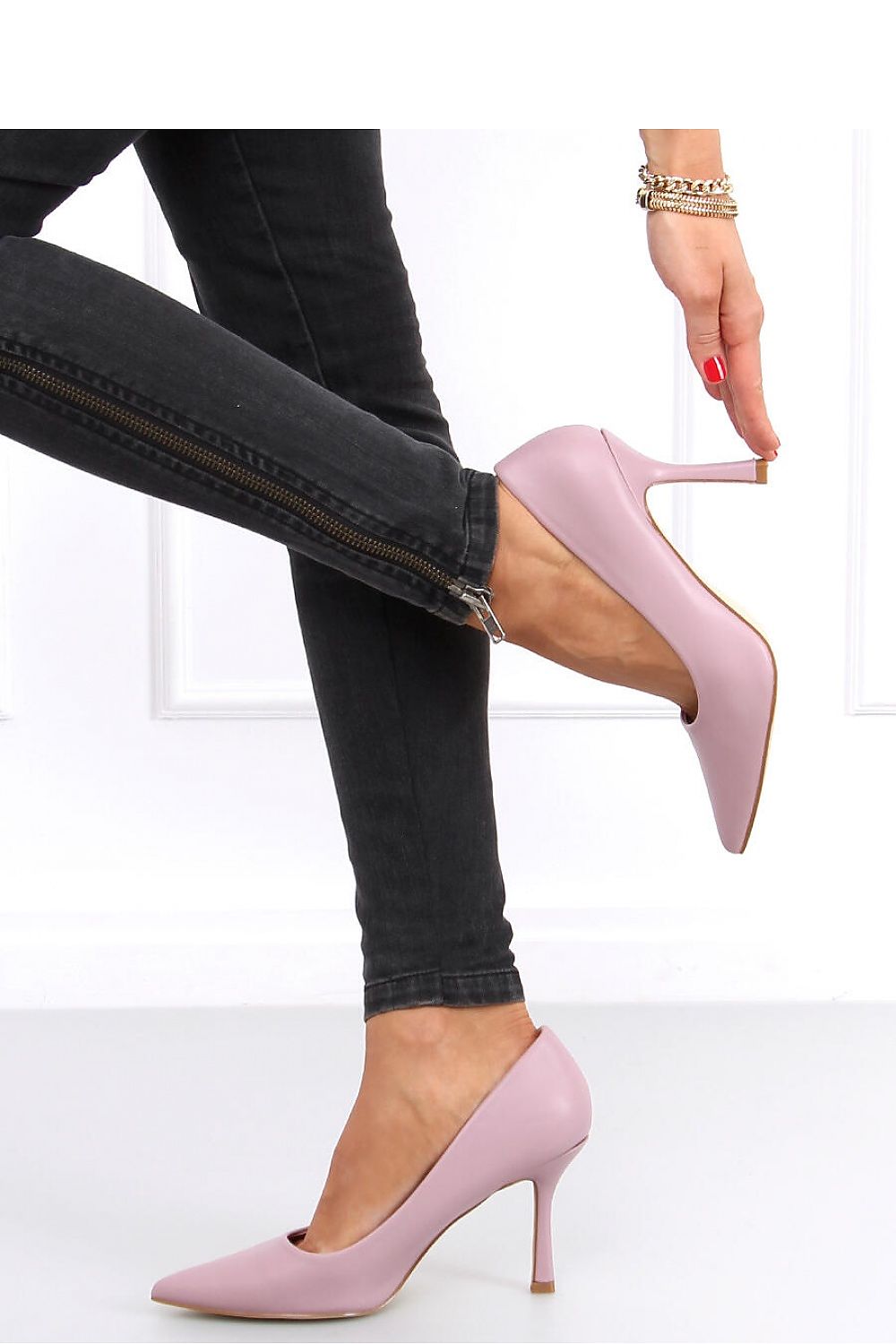 Talons hauts model 163940 Inello