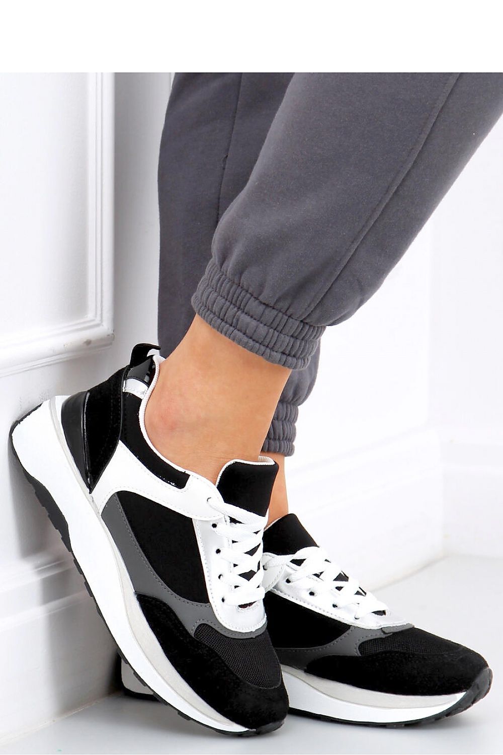 Chaussures de sport model 165510 Inello