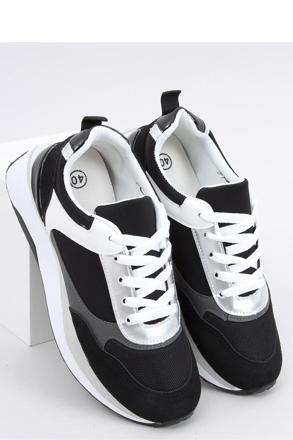Chaussures de sport model 165510 Inello
