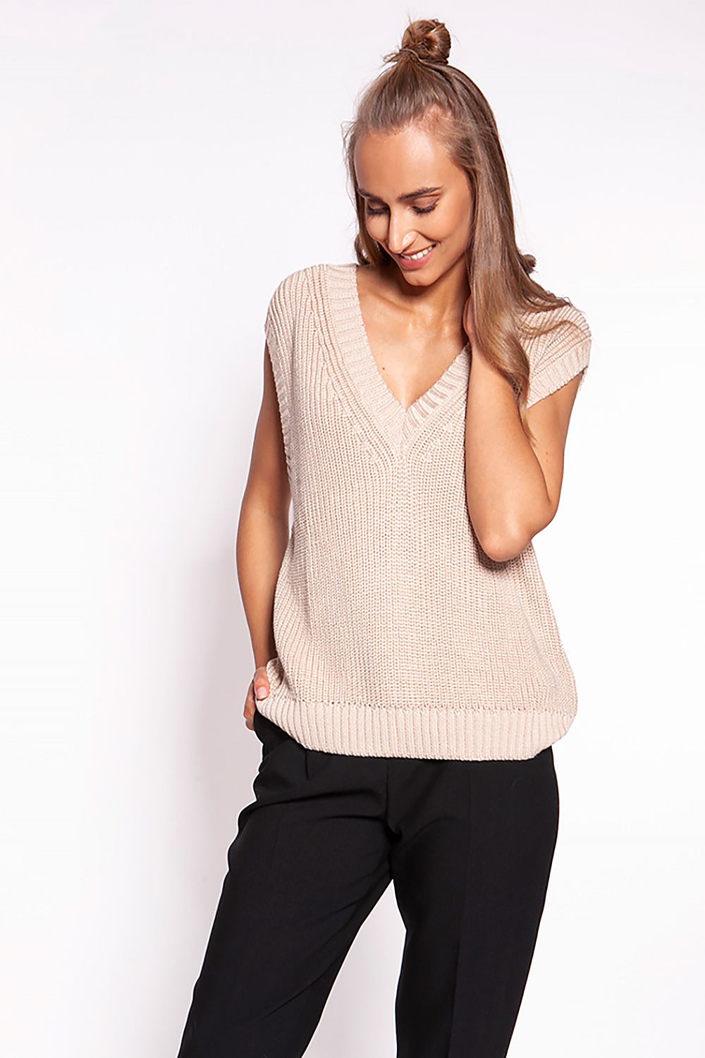 Vest model 170026 MKM
