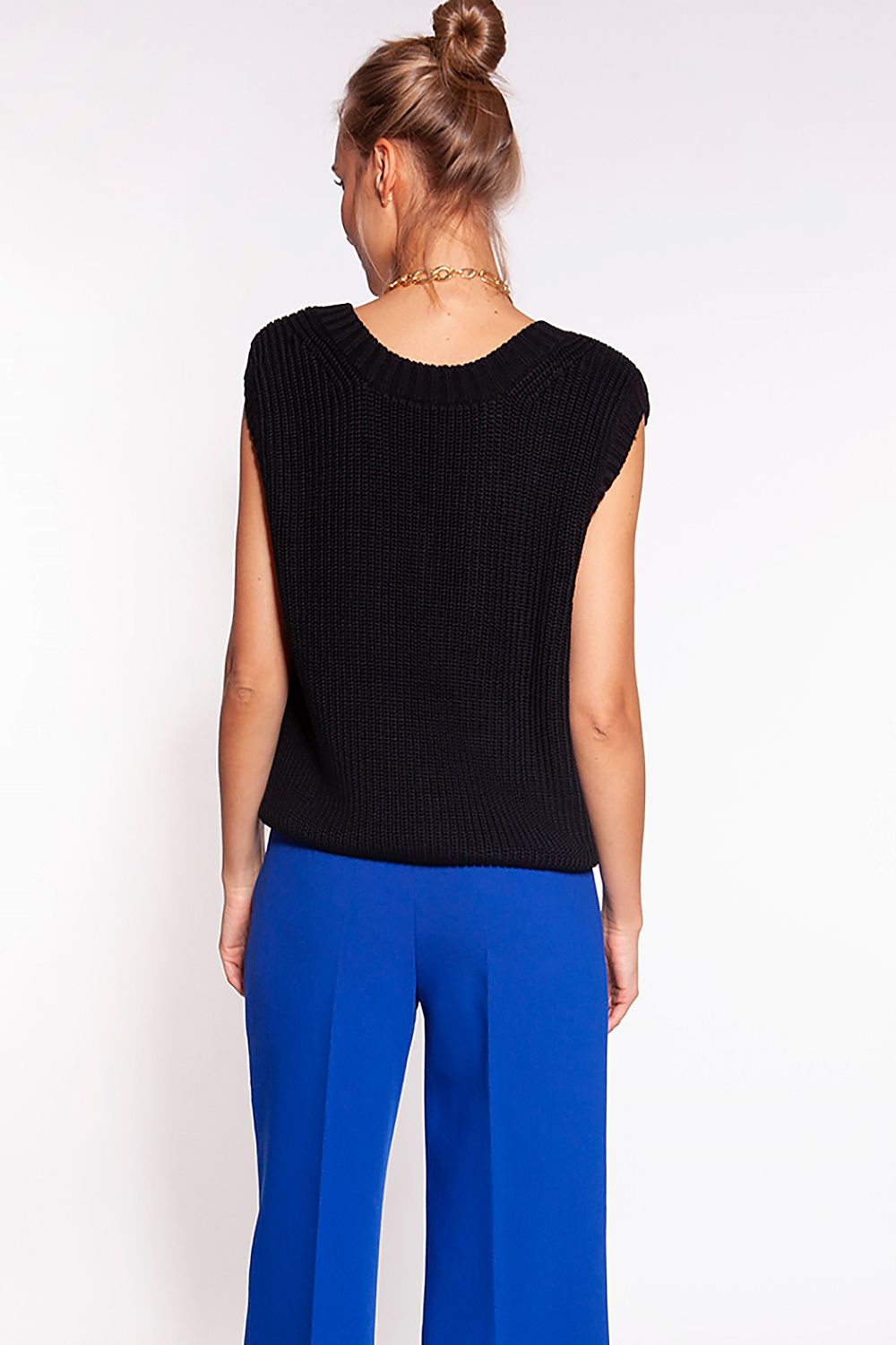 Vest model 170026 MKM
