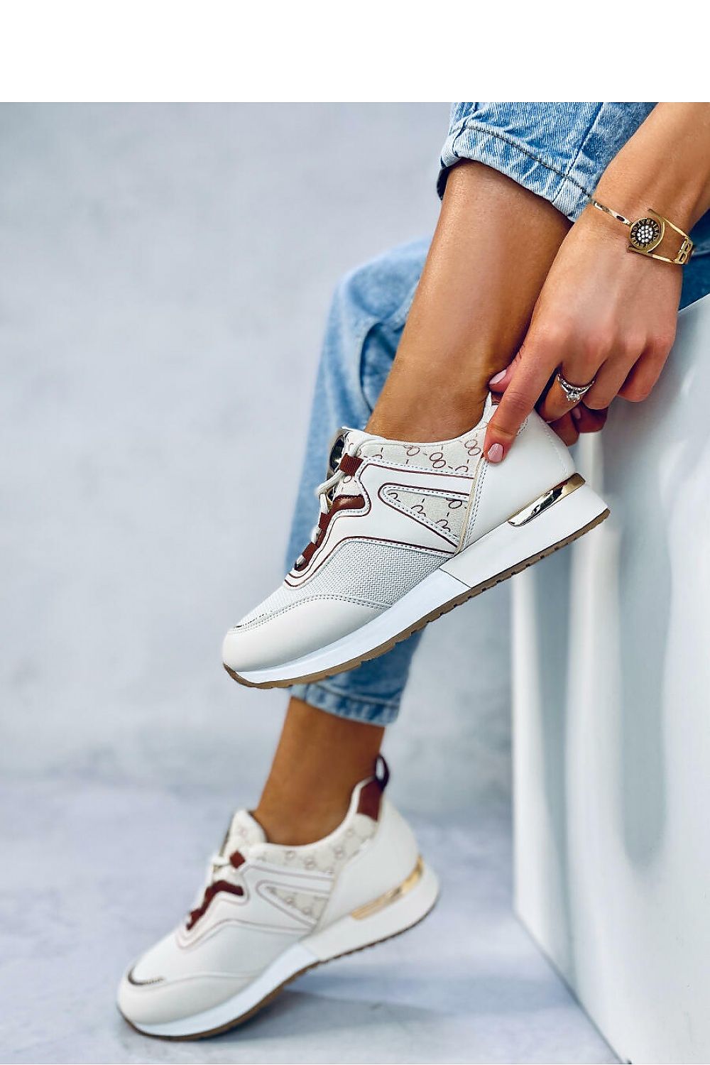 Sports shoes model 179303 Inello