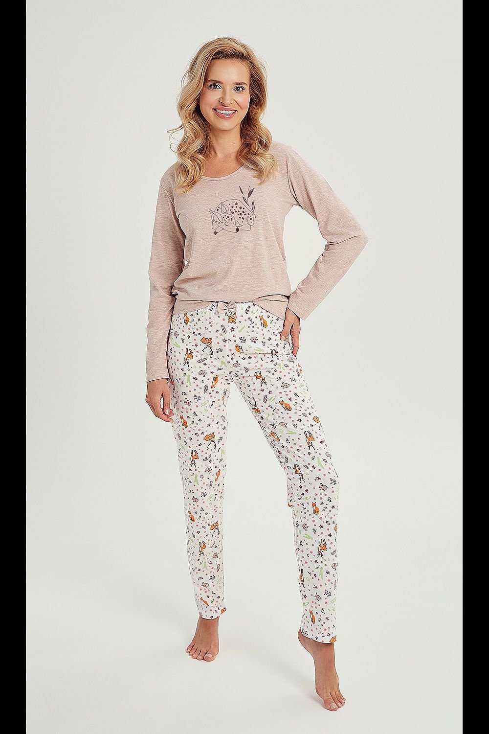 Pajamas model 183018 Taro