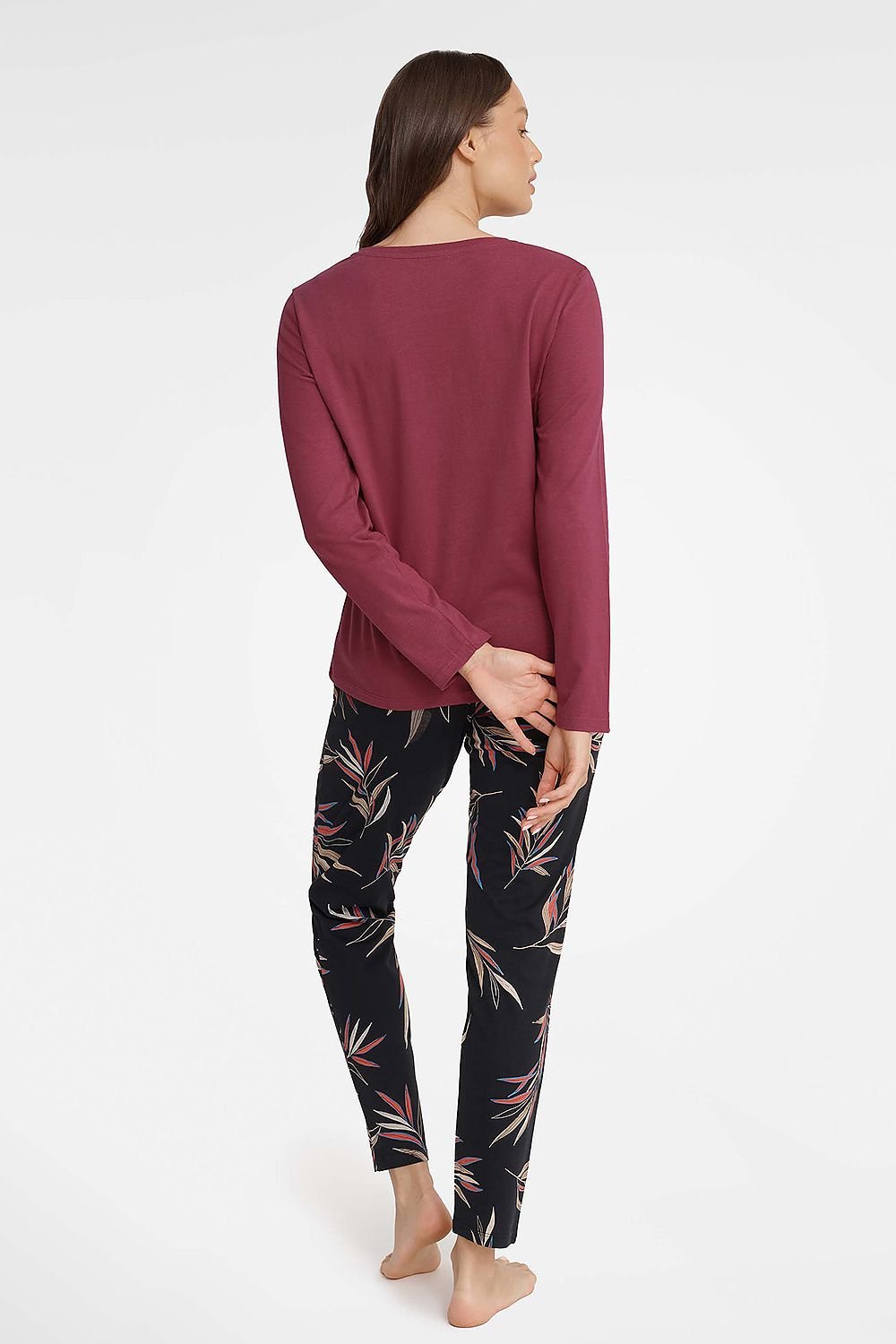 Henderson model 183860 pajamas