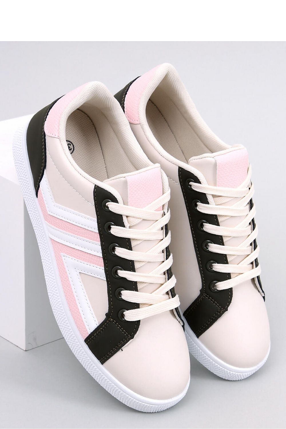 Inello model 184268 sneakers
