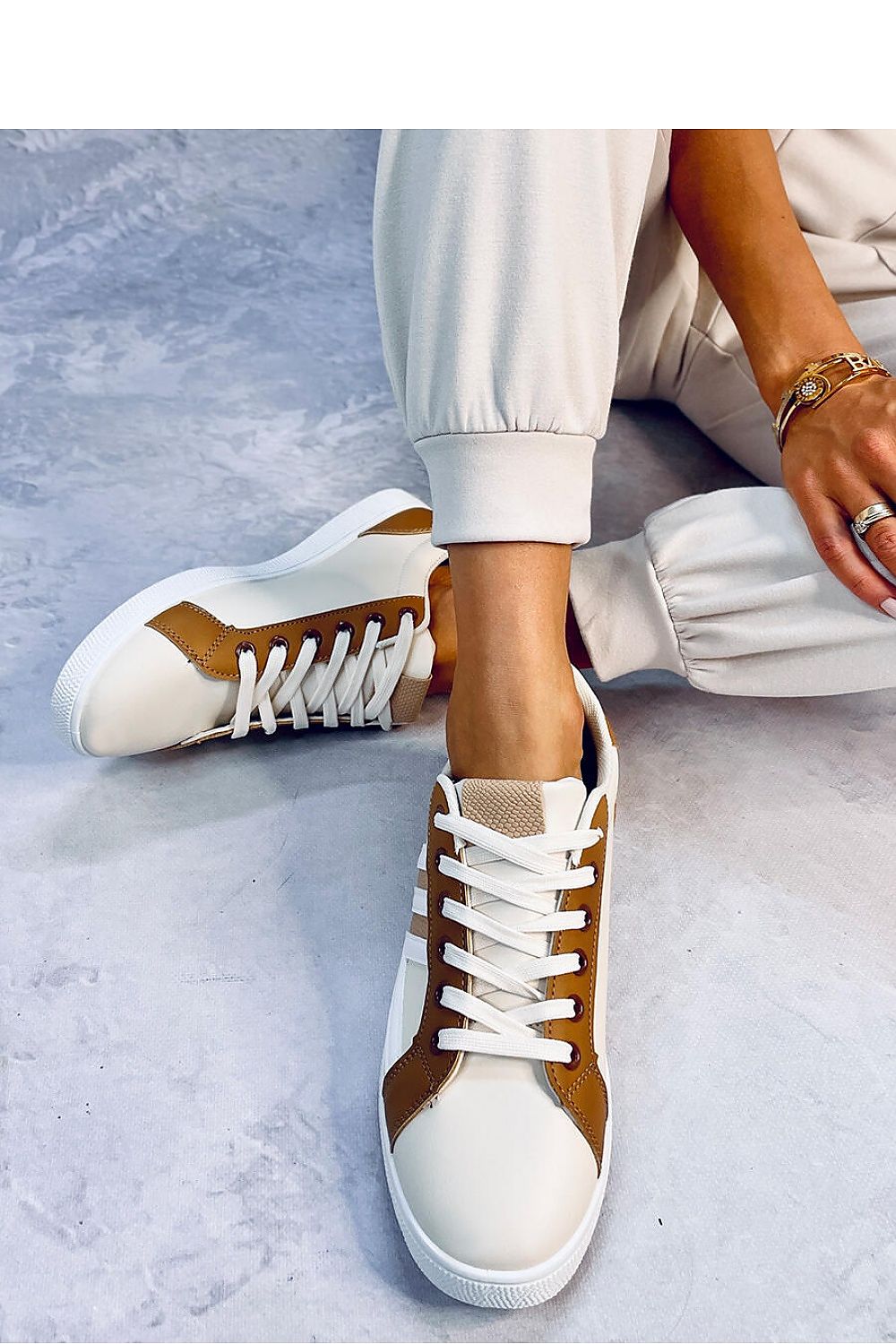 Inello model 184269 sneakers