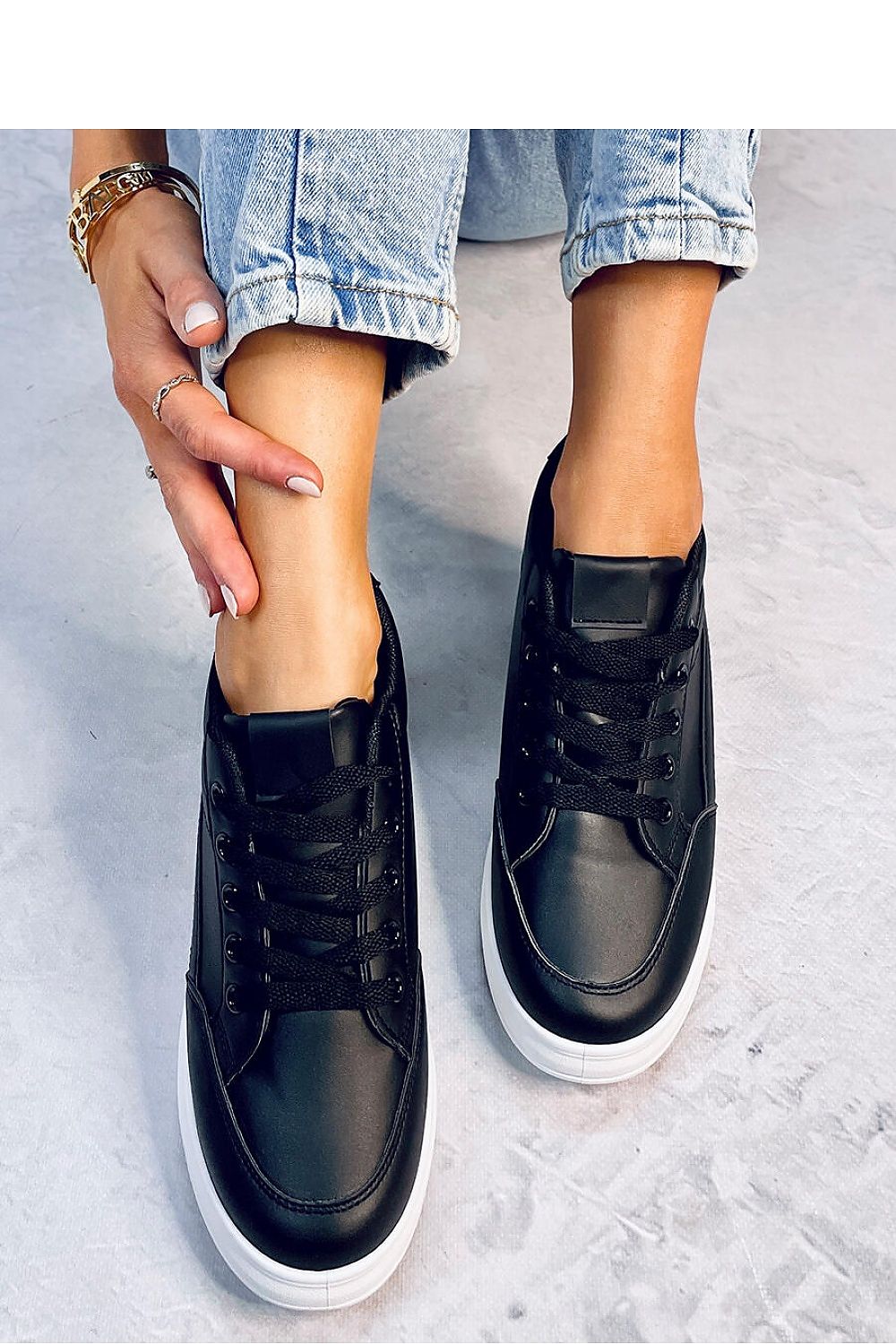 Sports shoes model 184363 Inello