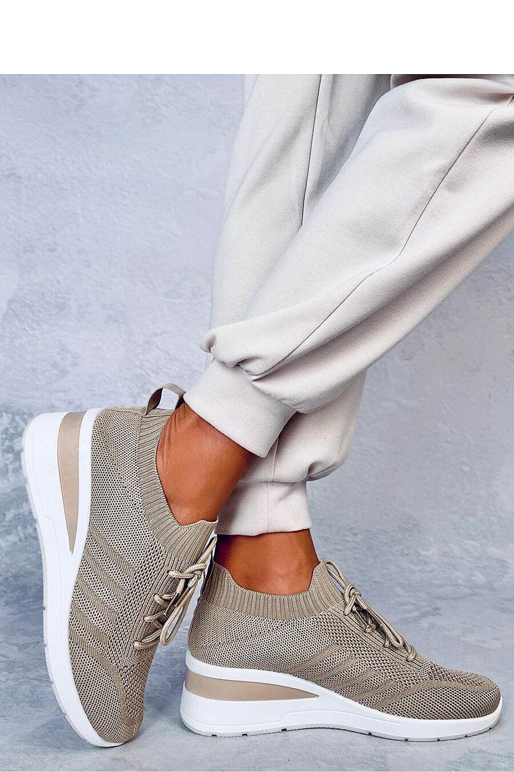 Sports shoes model 184789 Inello