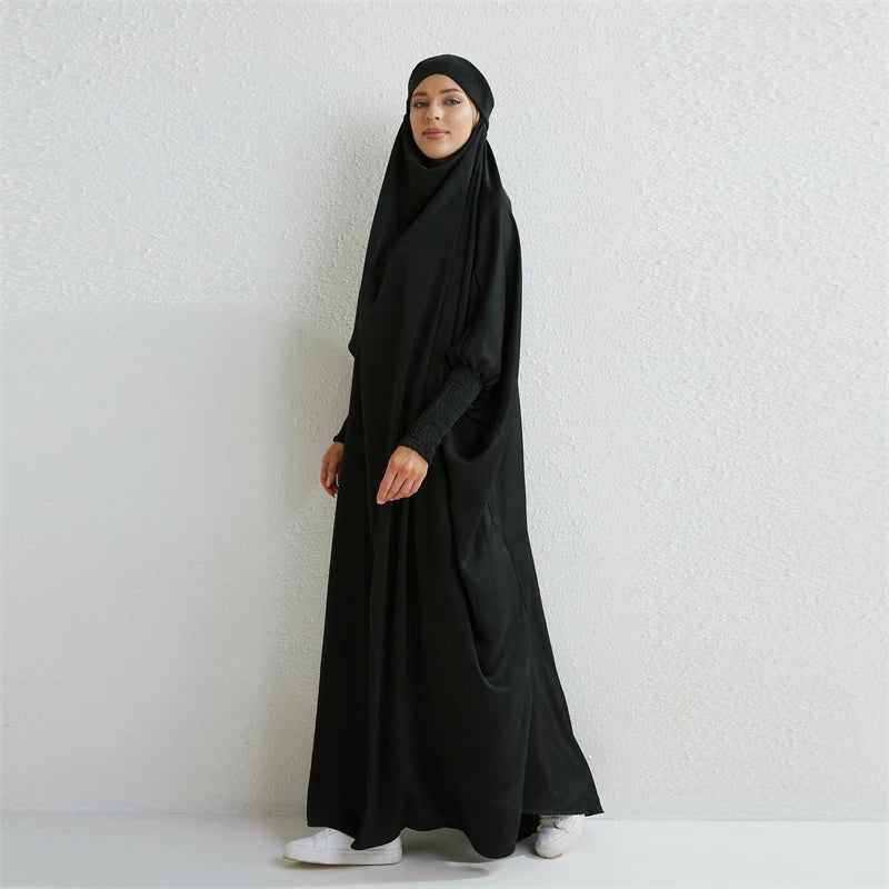 Abaya Musulmane à Capuche – Robe de Prière Femme Manches Smockées, Jilbab Islamique Style Dubaï