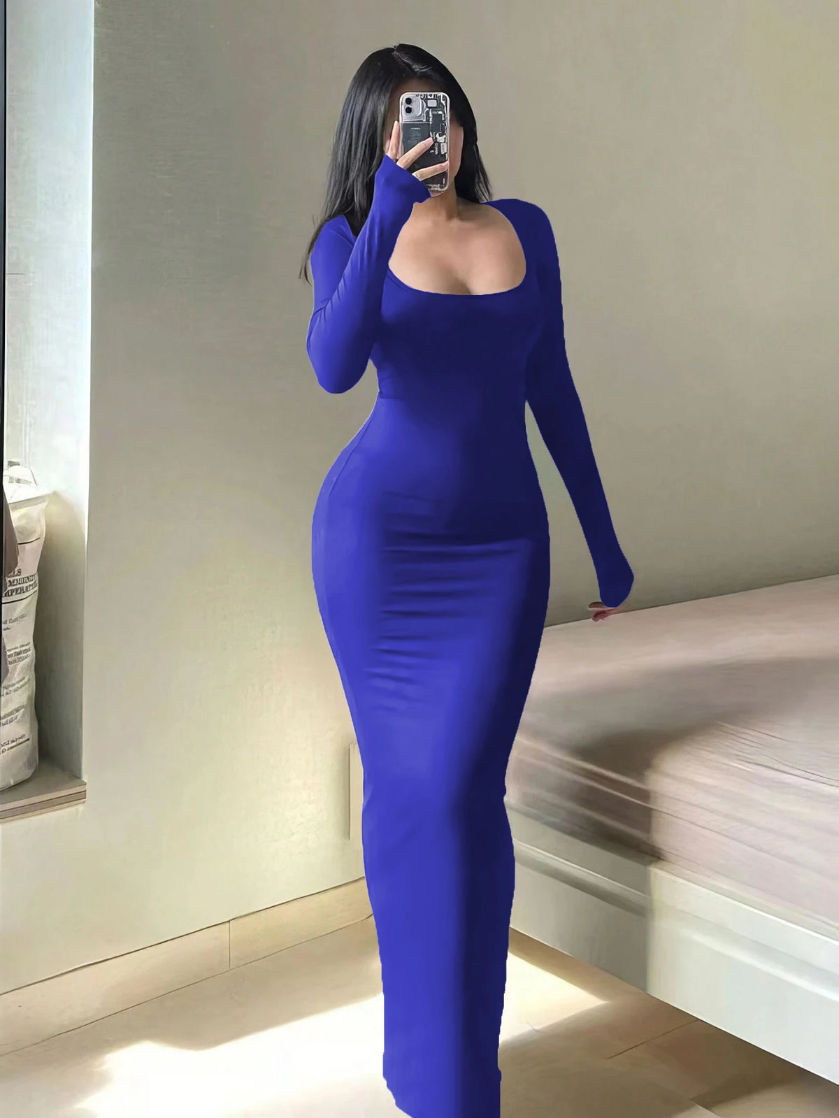 Robe Longue Bodycon Col Carré Manches Longues – Basique Minimaliste Chic